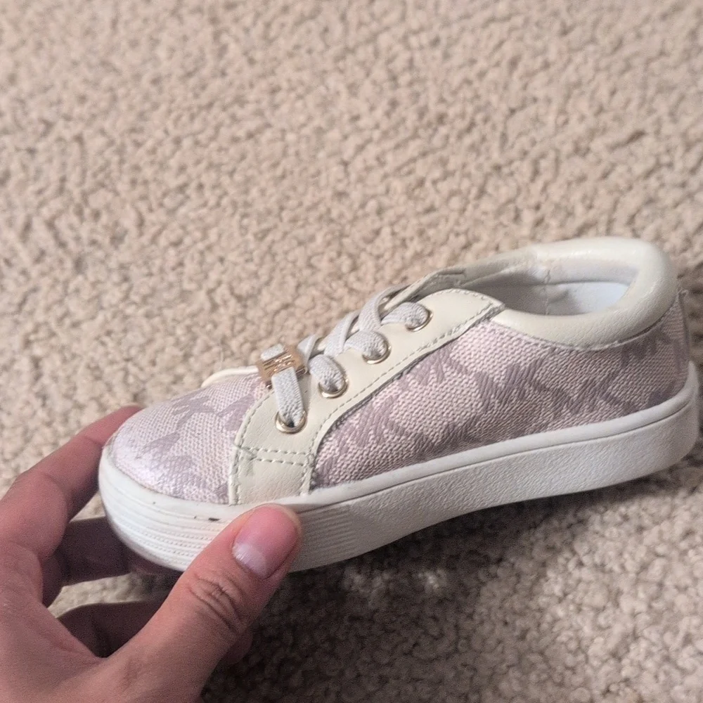 Michael Kors Pull On Logo Sneakers Size Toddler Size 7